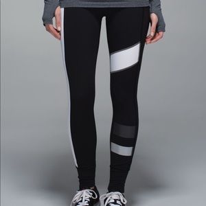 Lululemon NWT speed tight II SE reflective size 4